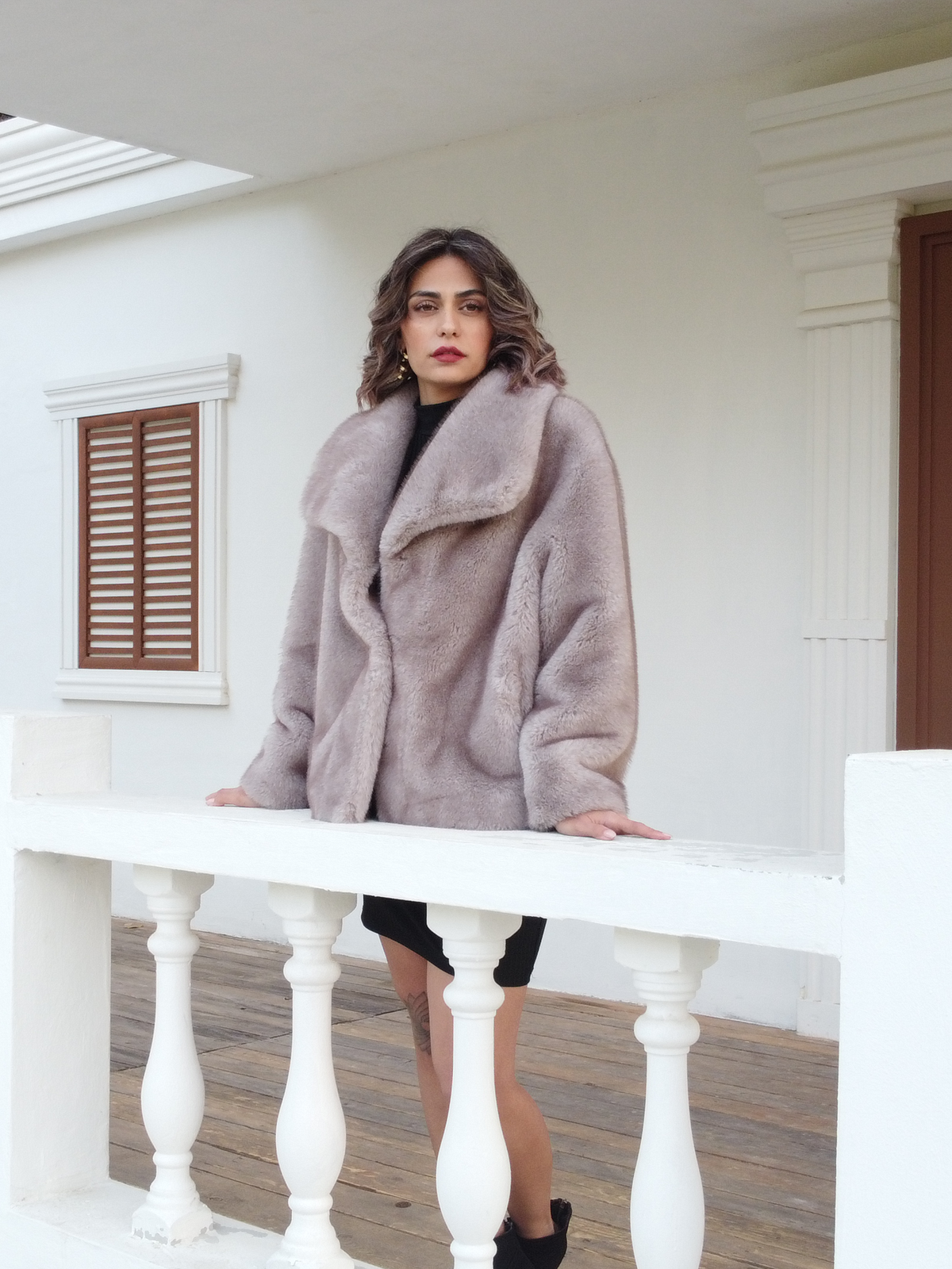 Étreinte arka detay